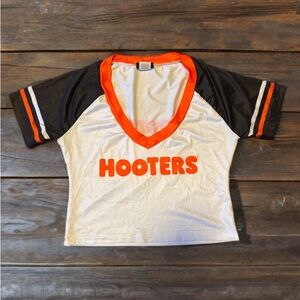 Hooters Black and White Retro Jersey Top
